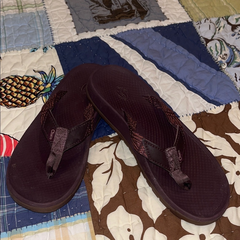 Chaco Deep Burgundy and Pink Sandals flip flops size 8W